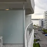 Sunshine 60 D By Casa Del Mar Apartment *
