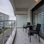 Sunshine 60 D By Casa Del Mar